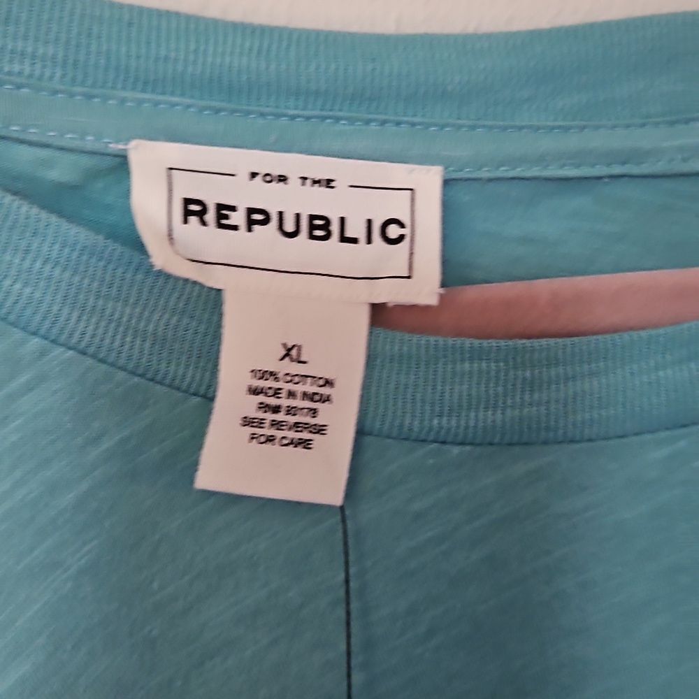 For the Republic shirt ruffle new XL - Picture 2 of 8